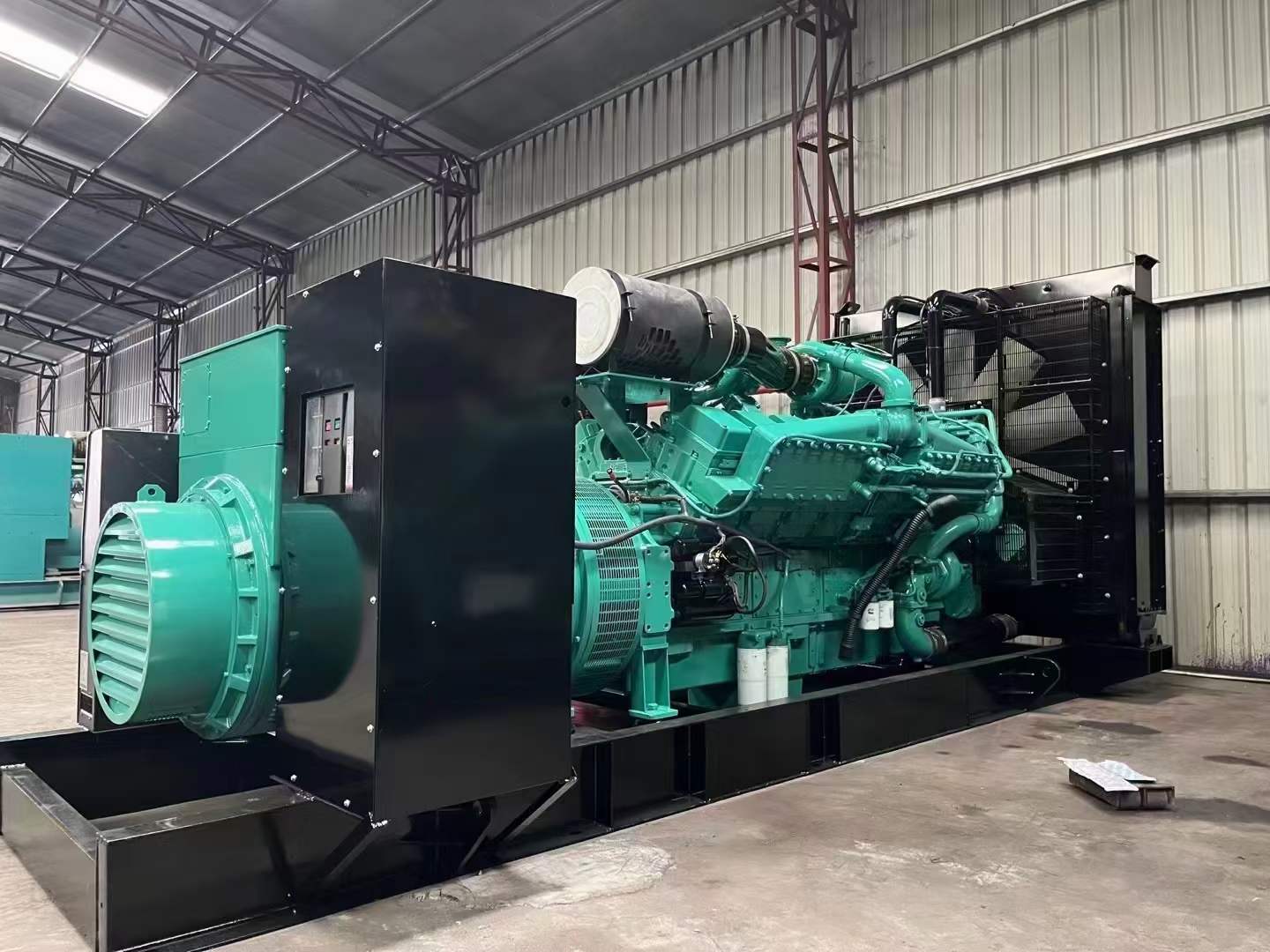 郏县如何降低 800kW 柴油发电机输出电流的波动？